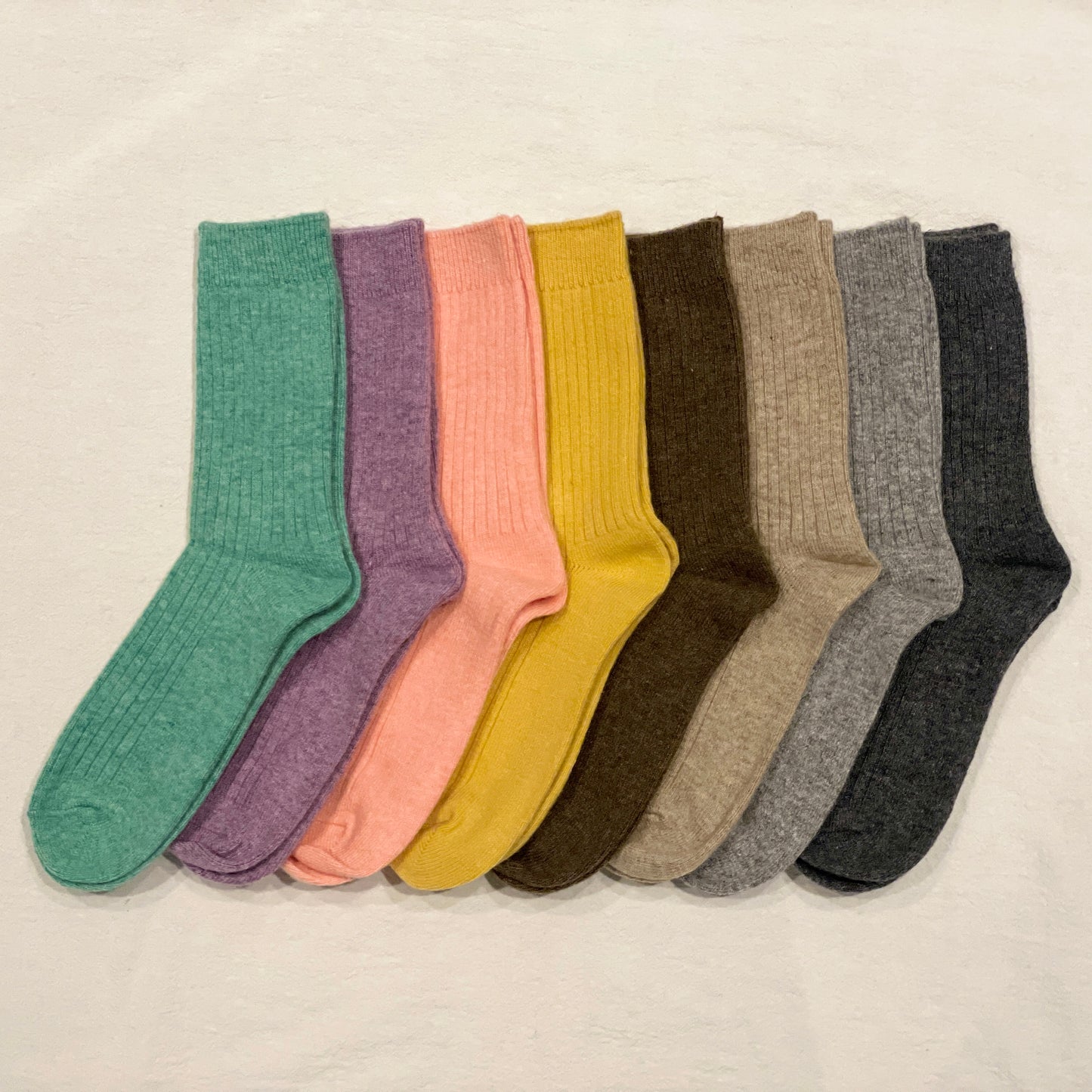 RIBBED CASHMERE WOOL SOCKS