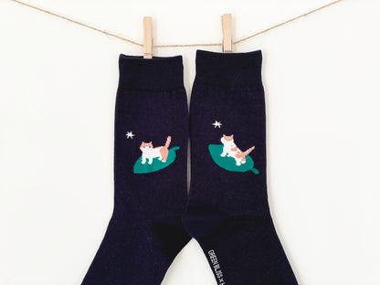 UNISEX | LEAF CAT SOCKS