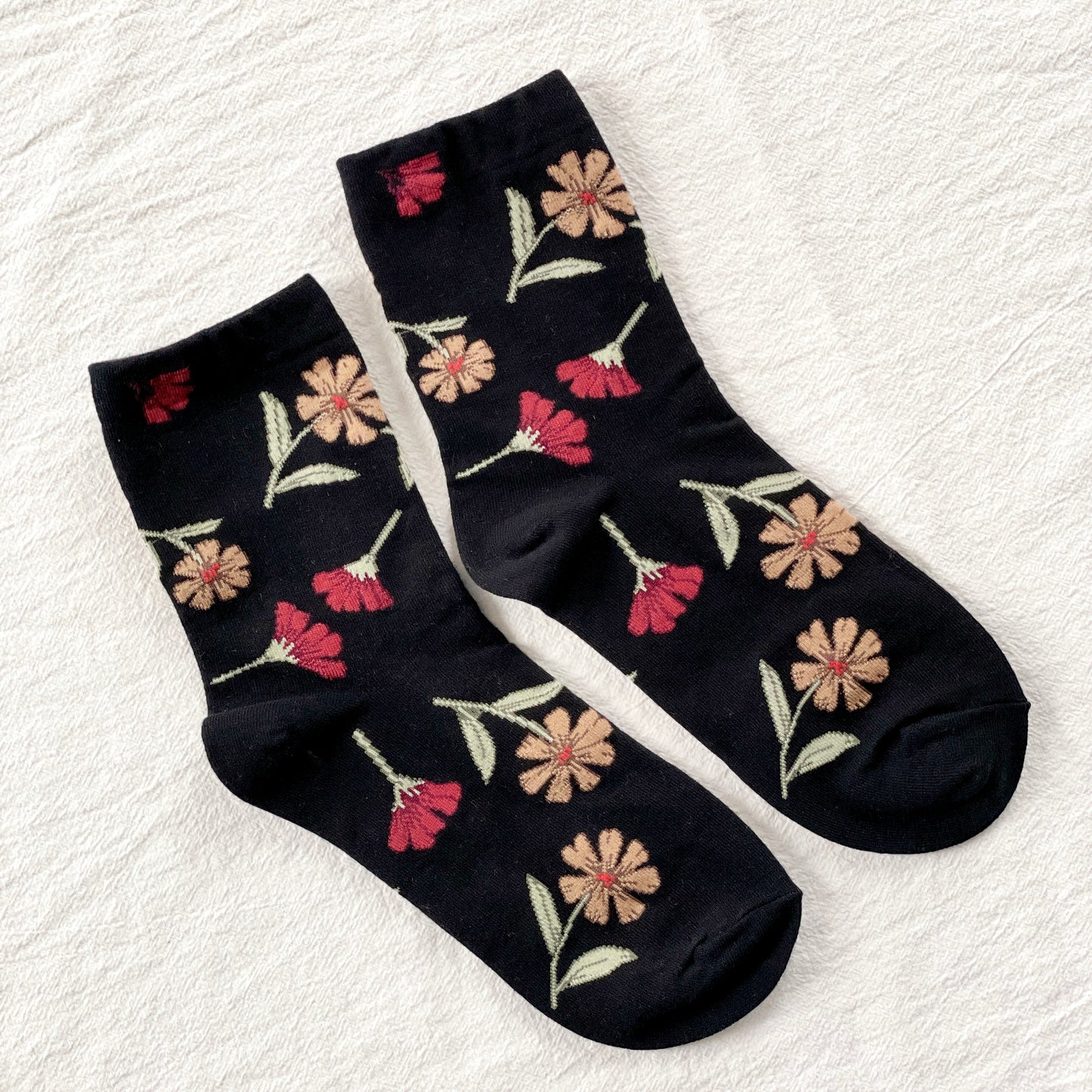 VINTAGE FLORAL SOCKS