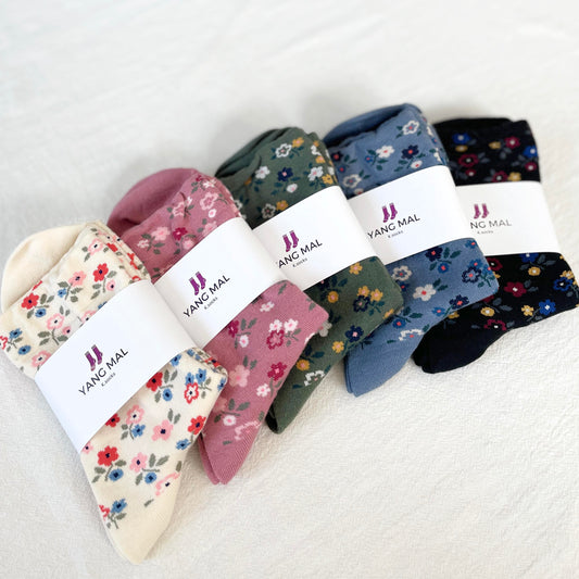 FLORAL PATTERN SOCKS