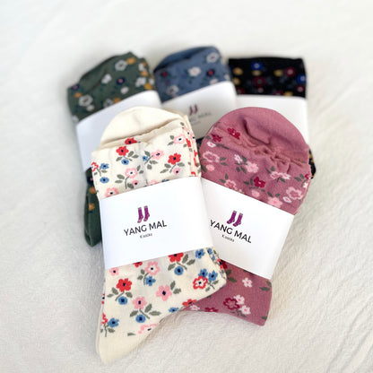 FLORAL PATTERN SOCKS