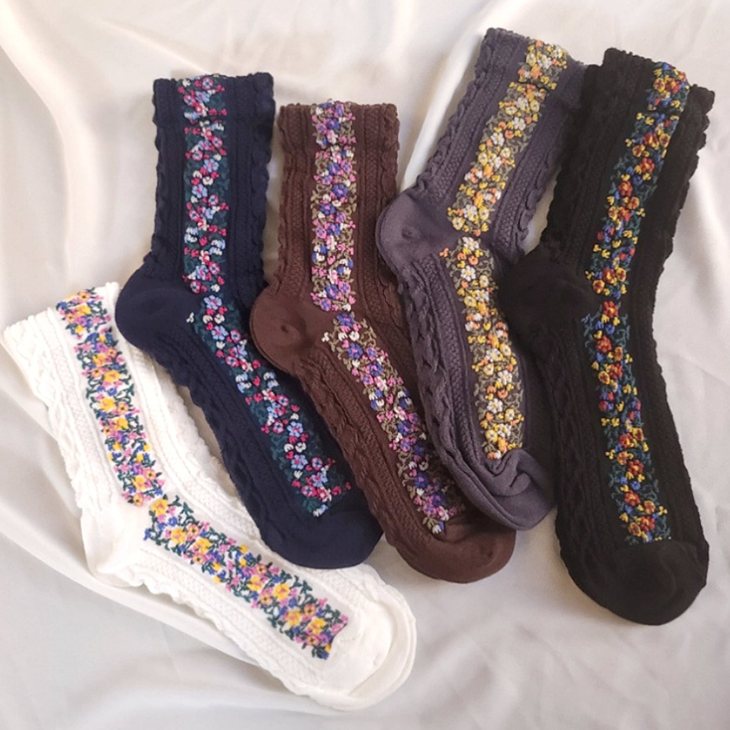 TWIDDLE FLORAL SOCKS