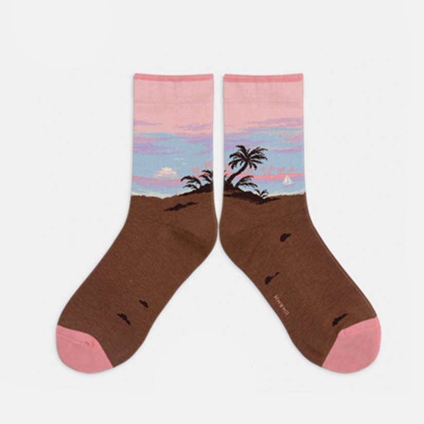 PAINTING SOCKS_PALM TREES ON THE ISLAND