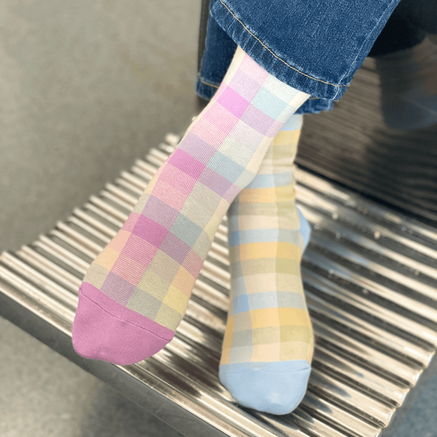 CHECK PATTERN SOCKS